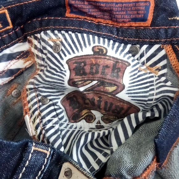 Rock Revival Women's Jeans 26 Straight Leah Embellished Embroidered NWOT - Picture 12 of 12